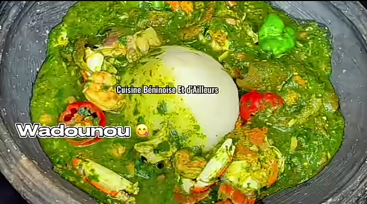 🌿 Ninnouwi (Sauce Crincrin / Ewedu) : Recette et astuces pour réussir cette sauce traditionnelle