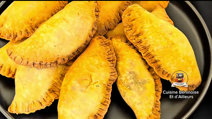 Pastels à la viande hachée et aux œufs durs